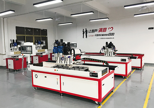 為什么企業(yè)都喜歡使用自動鉆孔機?